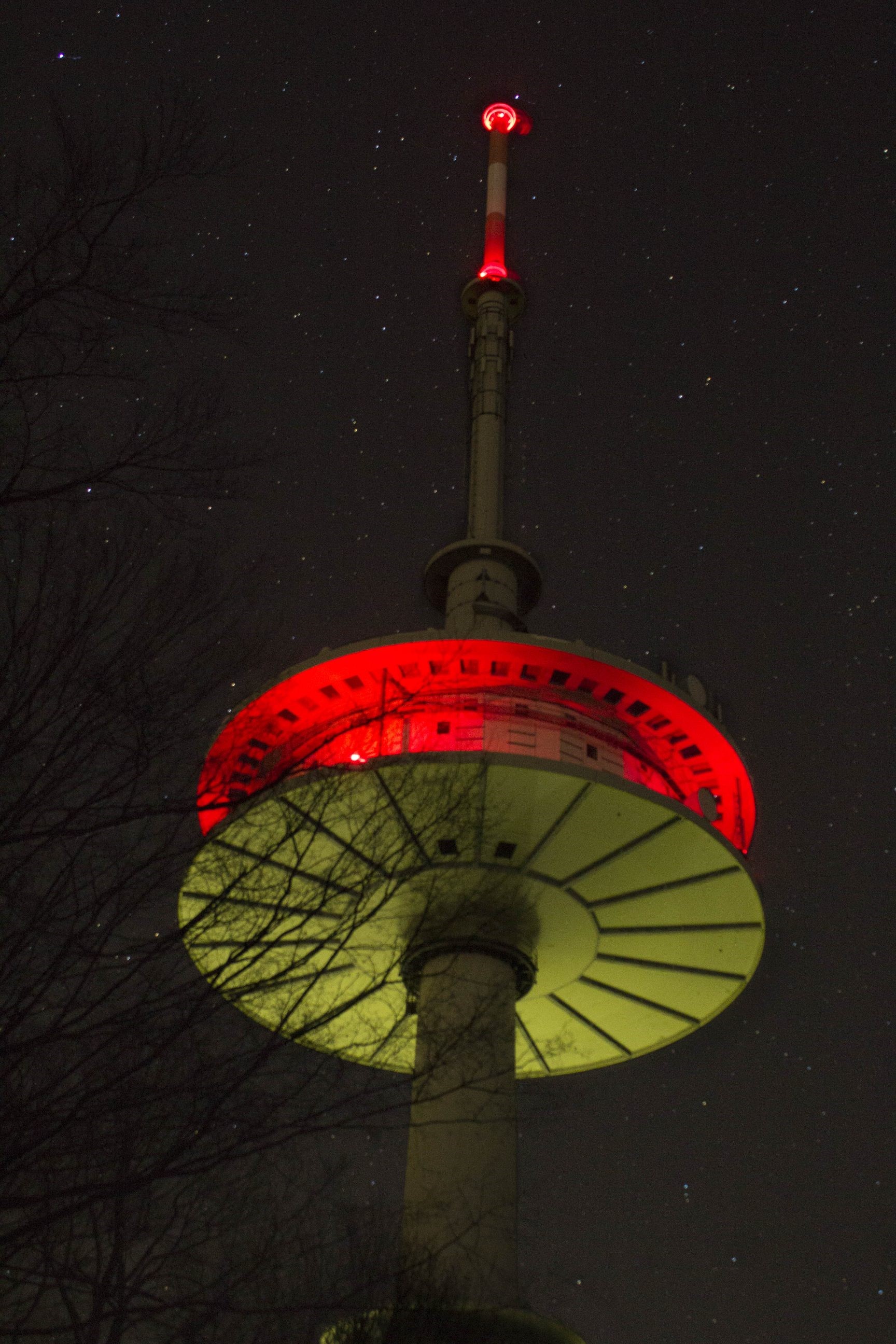 Fernsehturm by night